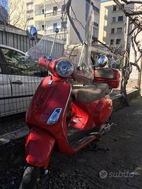 Vespa LX 125