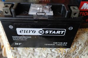 batteria  12V8AH nuova