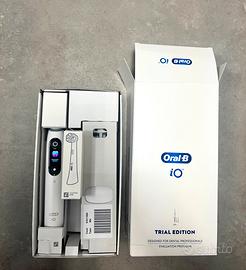 Spazzolino elettrico Oral B iO6
