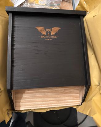 Casa per pipistrelli ancora imballata