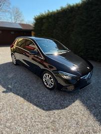 Mercedes B 180 D