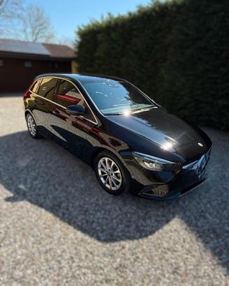 Mercedes B 180 D