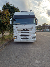 Trattore stradave IVECO