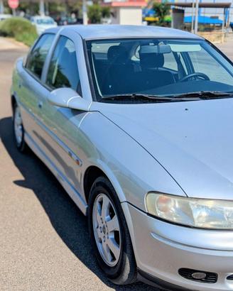 Opel Vectra B, 1.8 16v . Gpl