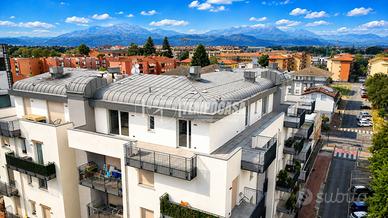 ATTICO di 150 MQ CON TERRAZZO DI 90MQ