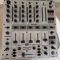 Mixer professionale behringer