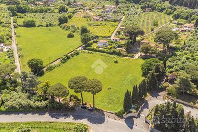 TER. AGRICOLO A MONTE PORZIO CATONE