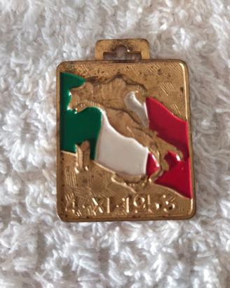 Medaglia militare pellegrinaggio 4.11.1953 vintage