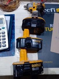 avvitatore ad impulsi dewalt con 3 batterie 