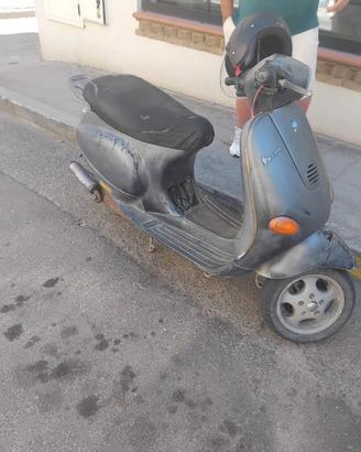 vespa scooter 