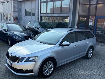 Skoda Octavia AUT. 1.5 BENZINA METANO Wagon Style 
