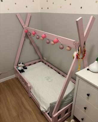 Lettino montessori rosa