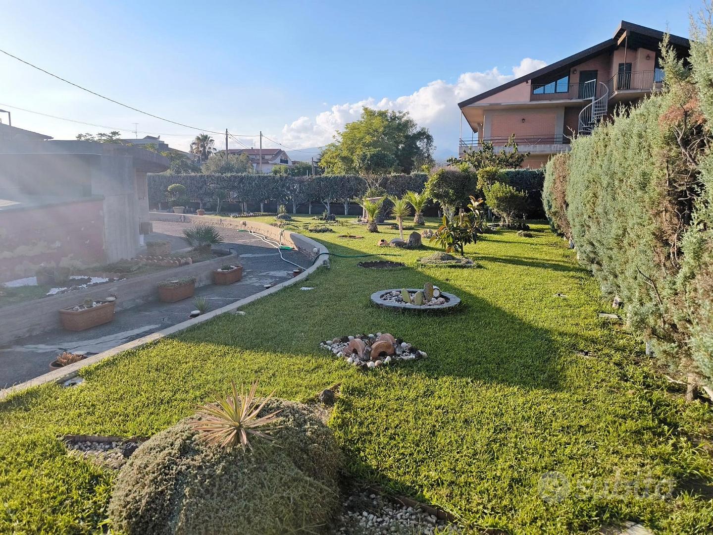 Villa bifamiliare con terreno zona apollo 13 - Vista 6