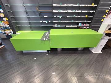 mobilia per farmacia/parafarmacia