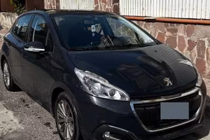 Peugeot 208  1.2 Puretech 82 5P GPL Allure (60kw)