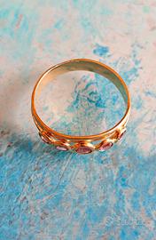 Anello 18kt con rubini 