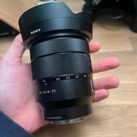 Sony FE 16-35 mm f4 Zeiss Vario-Tessar obbiettivo