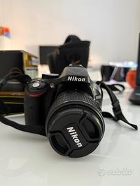 Nikon D-5200 18-55 VR II Kit