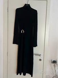 Vestito lungo in lana  nero con collo dolcevita