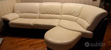 Divano vera pelle 3 posti con angolo dx+puff