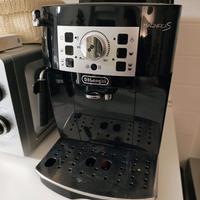 Macchina da caffè De Longhi Magnifica S