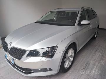 Skoda Superb 2.0 TDI 150 CV SCR DSG Wagon SportLin