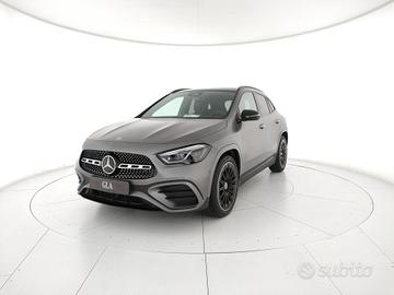 MERCEDES-BENZ GLA 200 d