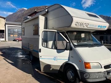 Camper ford rimor brig 679