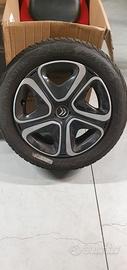 Cerchi con pneumatici citroen c3