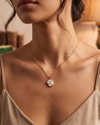 Collana stile retrò rina e metallo  iniziale