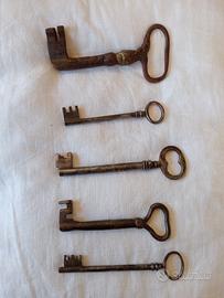 5 chiavi antiche 