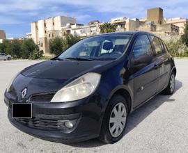 RENAULT Clio 3ª serie - 2006