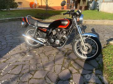 Moto yamaha xj 550