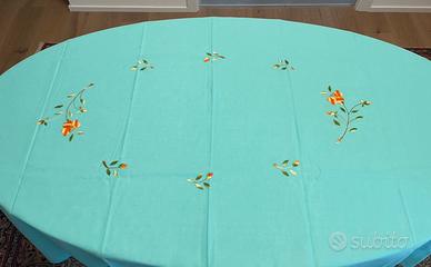 Tovaglia puro lino ricamata e 12 tovaglioli