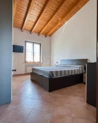 Letto matrimoniale contenitore con doghe  nuovo