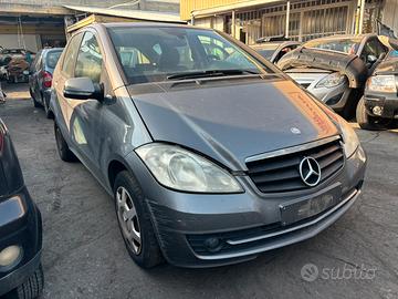 Ricambi Mercedes Classe A 180 266920 2010