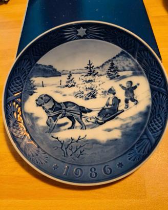 Piatto Royal Copenaghen 1986 originale