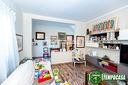 villa-bifamiliare-con-giardino-e-6-box