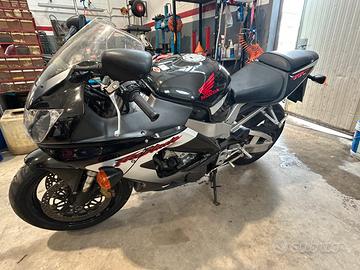 Honda CBR  RR  900 Fireblade