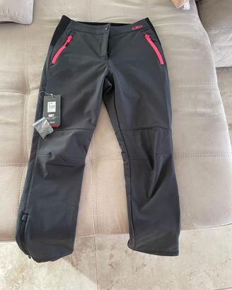 Pantaloni cmp nuovi con etichetta