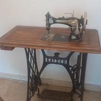 macchina da cucire antica Kaiser primi del Novecen