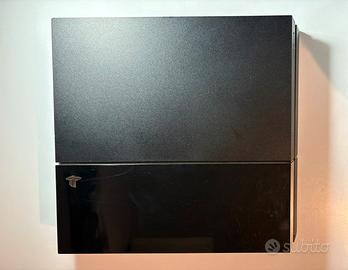 ps4 nera 500gb + joystick