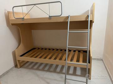 Struttura letto a castello in legno