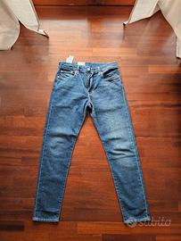 LEVIS JEANS