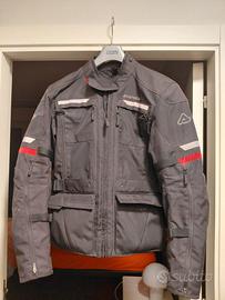 giacca moto e pantaloni