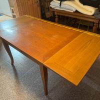 Tavolo in legno massicio rovere e 4 sedie abbinate