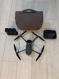 DJI Mavic 3 - Kit Completo C1 RC Pro, 4 batterie 