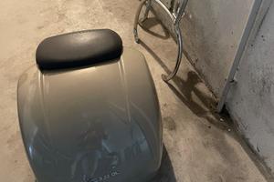 Bauletto vespa gts 300 + porta bauletto