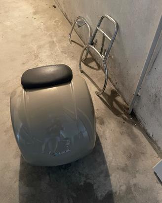 Bauletto vespa gts 300 + porta bauletto
