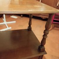 Tavolino con cassettone girevole